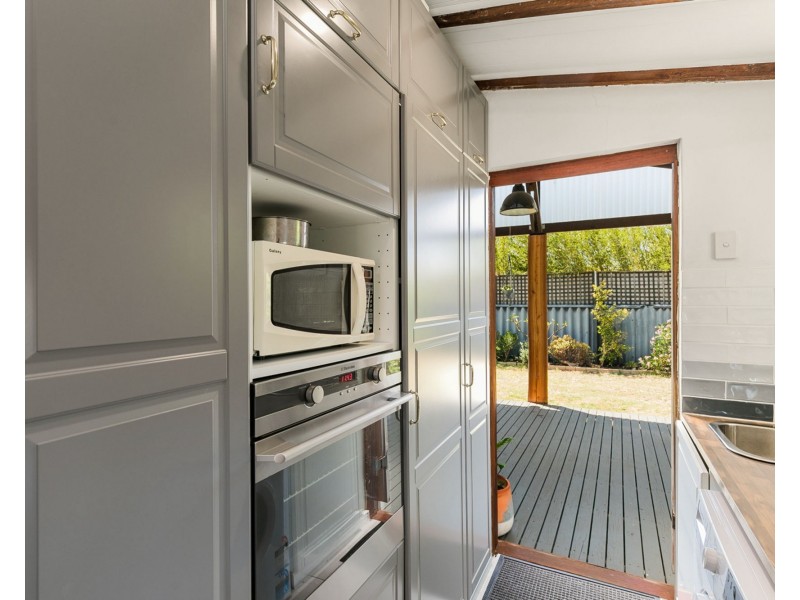 6 Lynx Place, Rockingham WA 6168