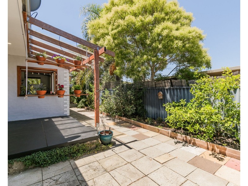 6 Lynx Place, Rockingham WA 6168