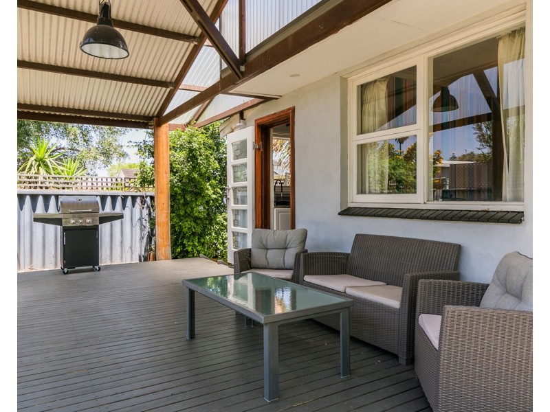 6 Lynx Place, Rockingham WA 6168