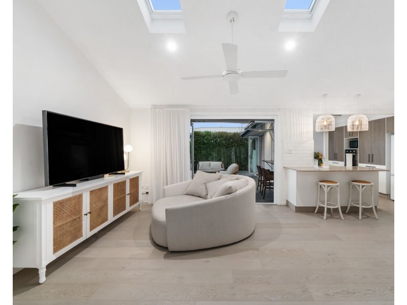 67 Jabiru Ave, Burleigh Waters QLD 4220
