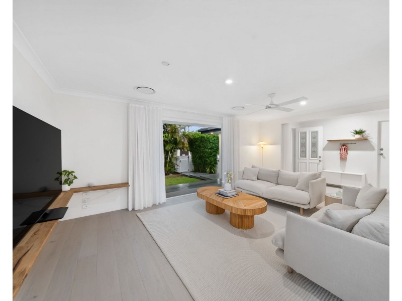 67 Jabiru Ave, Burleigh Waters QLD 4220