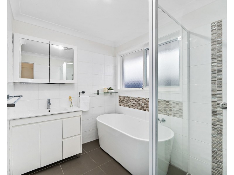 67 Jabiru Ave, Burleigh Waters QLD 4220