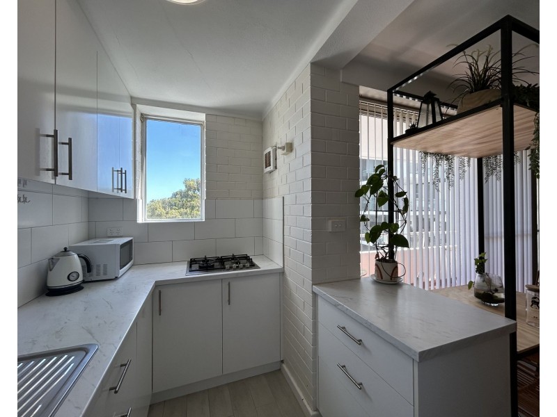 61/154 Mill Point Road, South Perth WA 6151