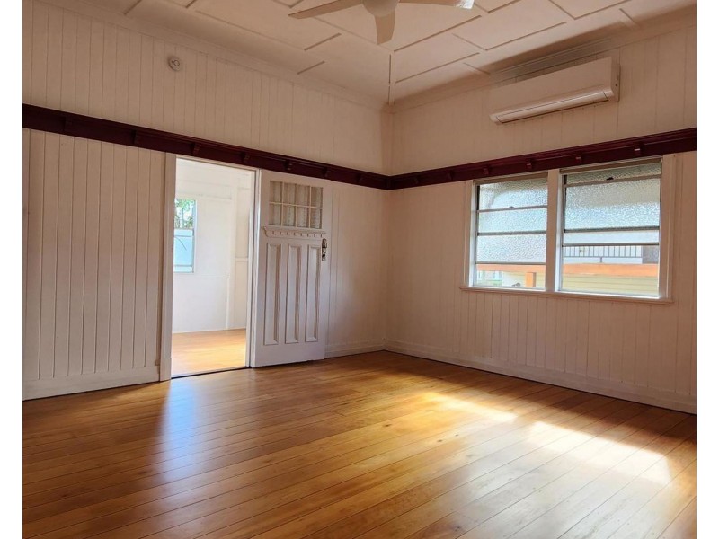 4 Coomber Street, Svensson Heights QLD 4670