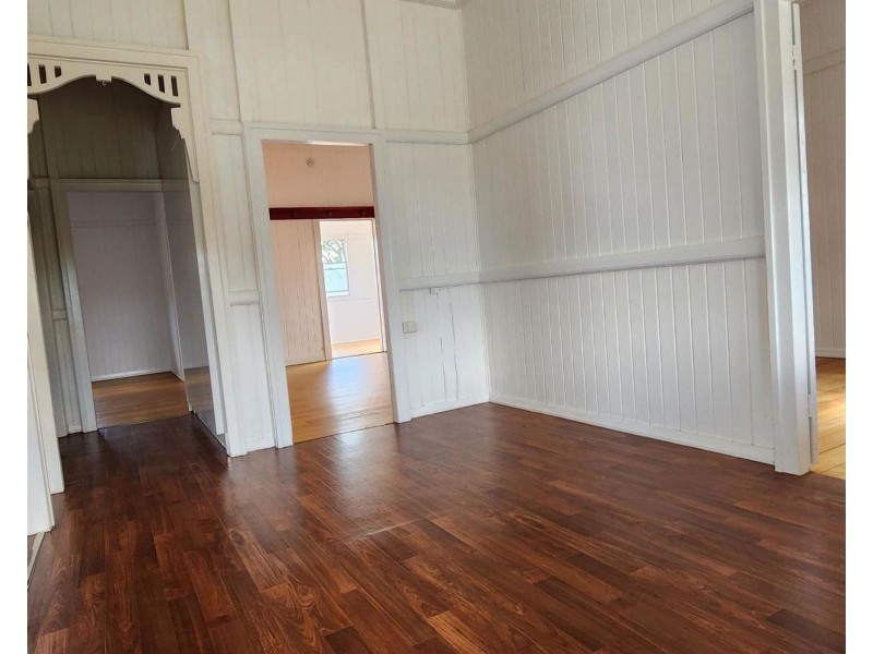 4 Coomber Street, Svensson Heights QLD 4670