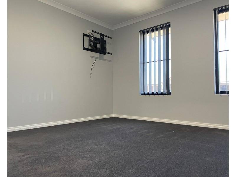 10 Cheriton Avenue, Ellenbrook WA 6069