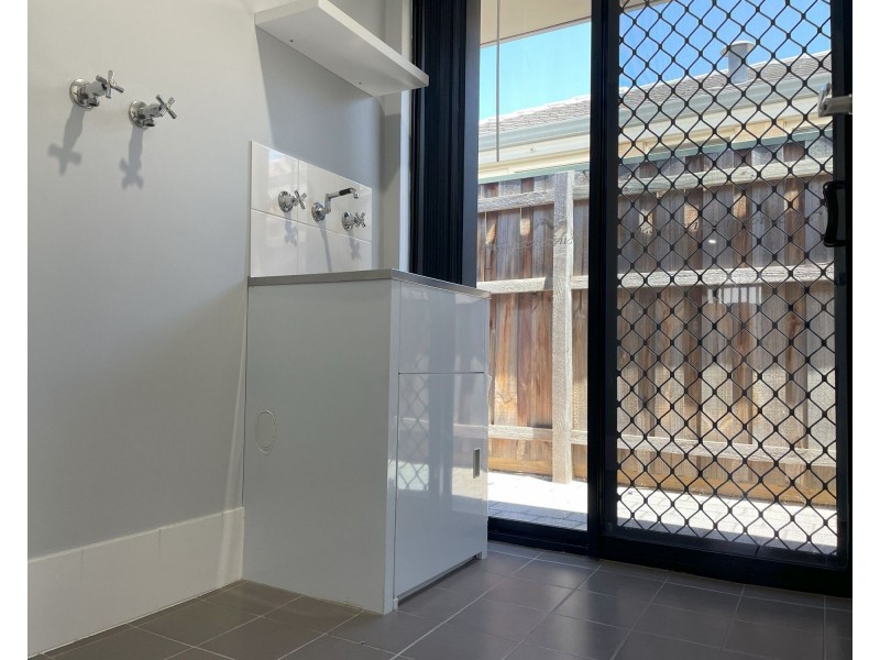 10 Cheriton Avenue, Ellenbrook WA 6069