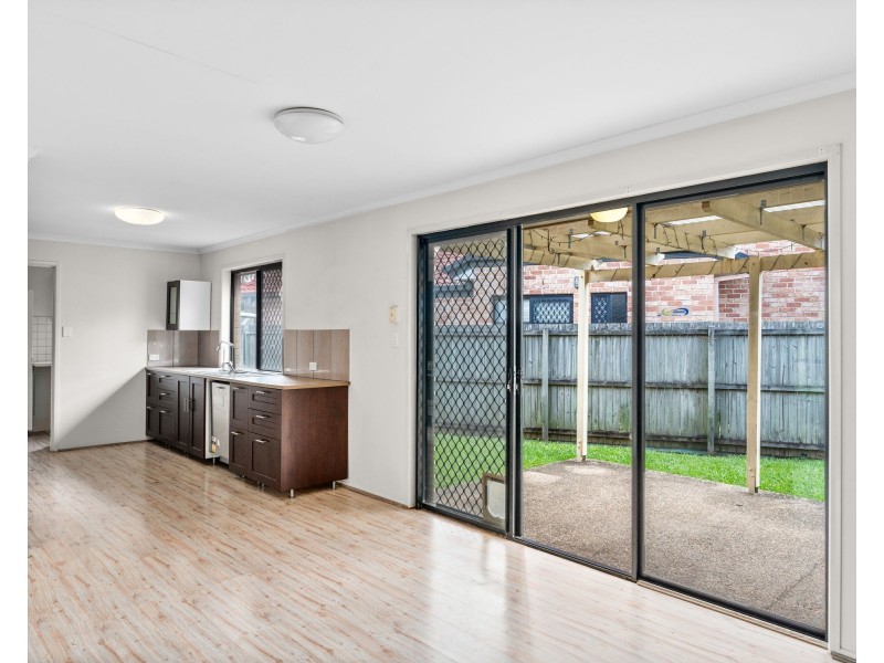 2 Saale Court, Meadowbrook QLD 4131