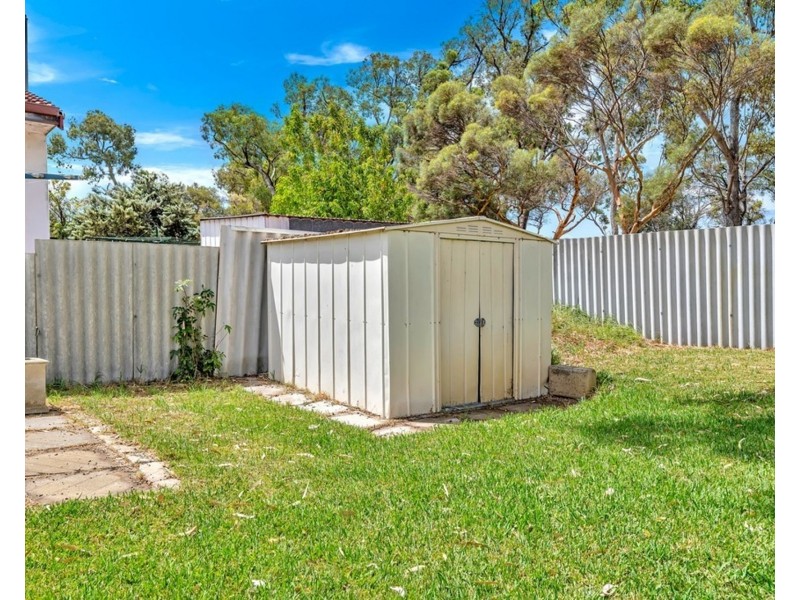 12 Palamuna Court, Hillman WA 6168