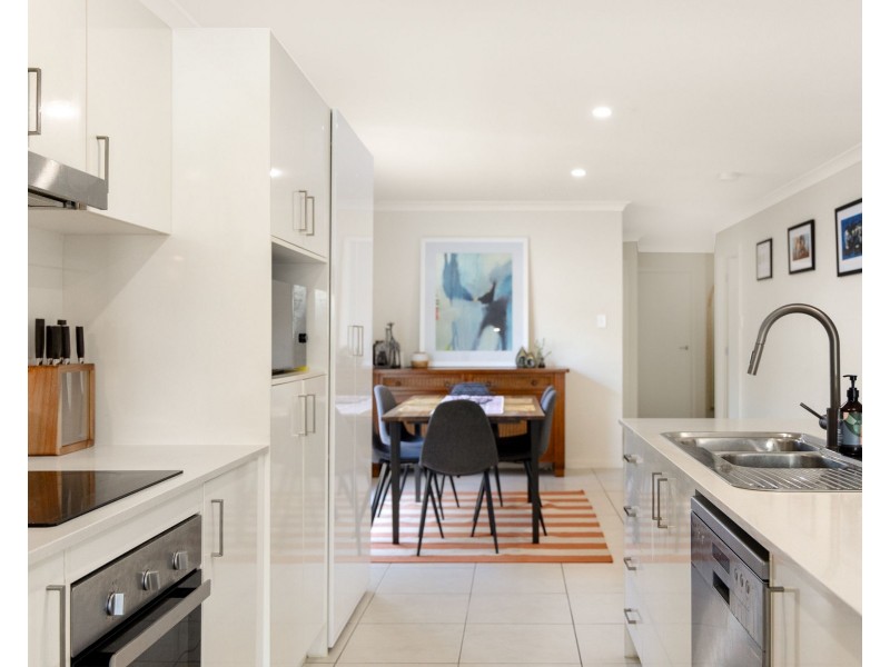 14 Karmadee Place, Bracken Ridge QLD 4017