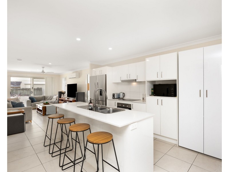 14 Karmadee Place, Bracken Ridge QLD 4017