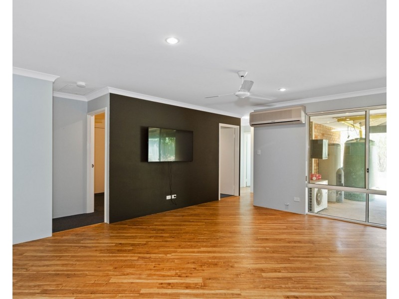 6 Killarney Retreat, Meadow Springs WA 6210