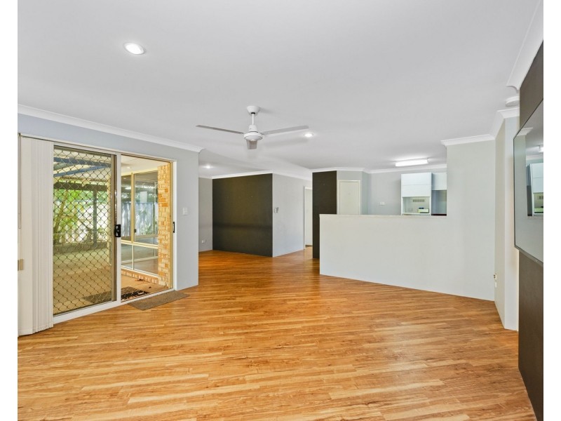 6 Killarney Retreat, Meadow Springs WA 6210