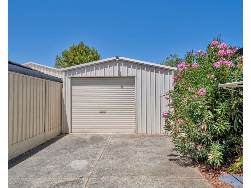 6 Killarney Retreat, Meadow Springs WA 6210