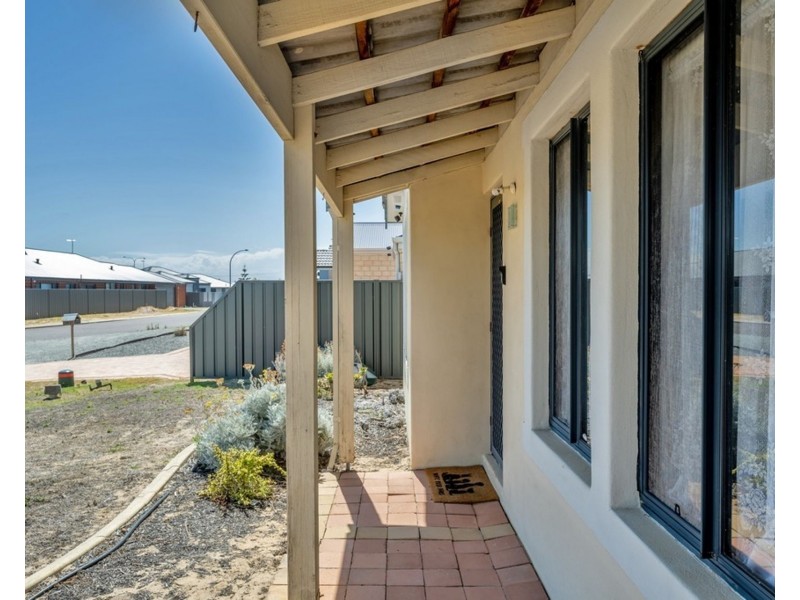 34 Benbecula Loop, Port Kennedy WA 6172