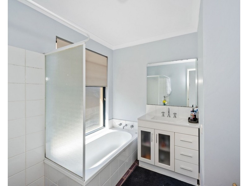 34 Benbecula Loop, Port Kennedy WA 6172