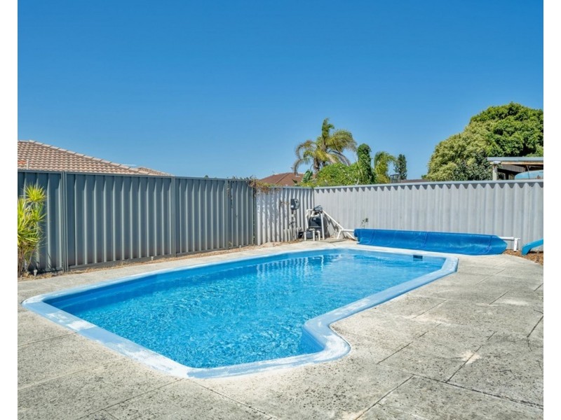 34 Benbecula Loop, Port Kennedy WA 6172