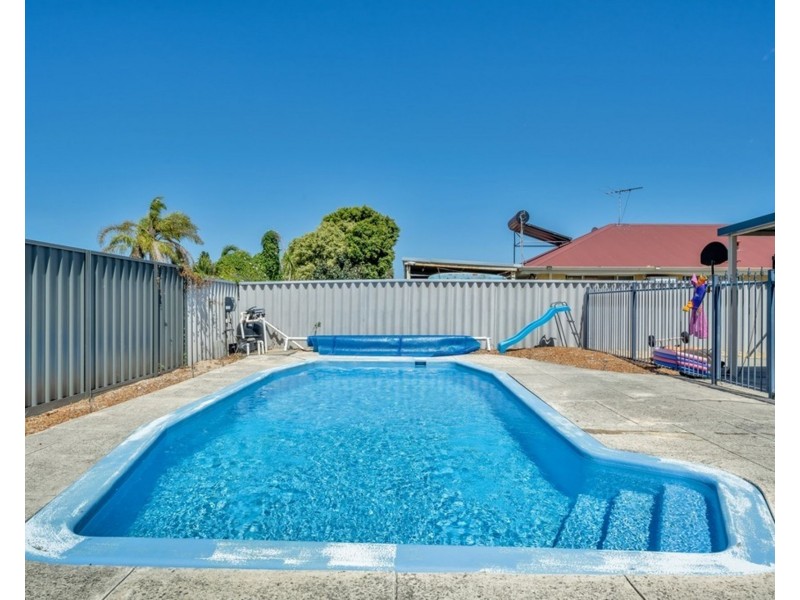34 Benbecula Loop, Port Kennedy WA 6172