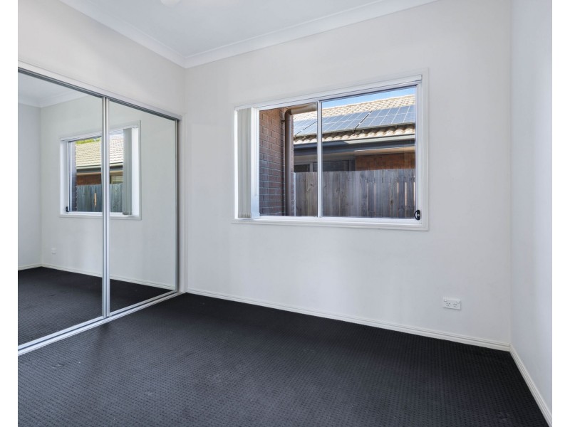 76 Burralong street, Deagon QLD 4017