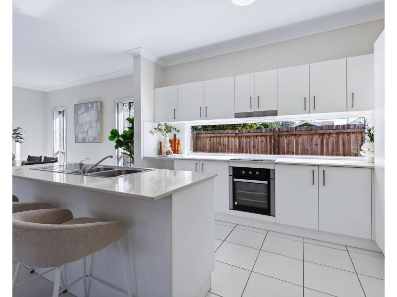76 Burralong street, Deagon QLD 4017