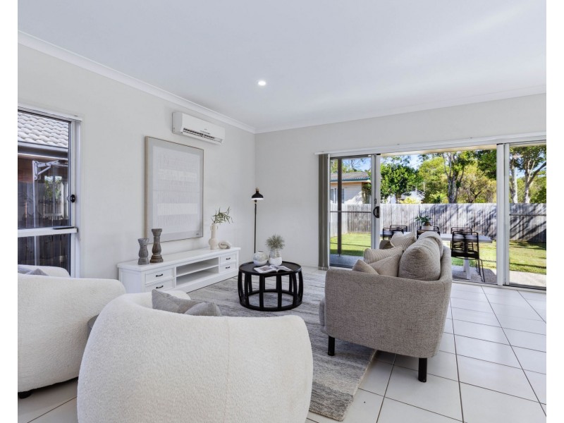 76 Burralong street, Deagon QLD 4017