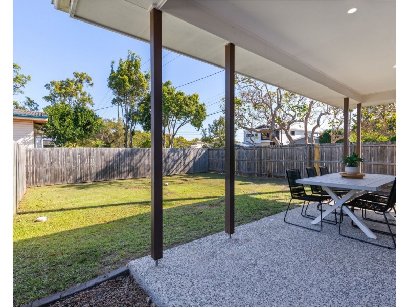 76 Burralong street, Deagon QLD 4017