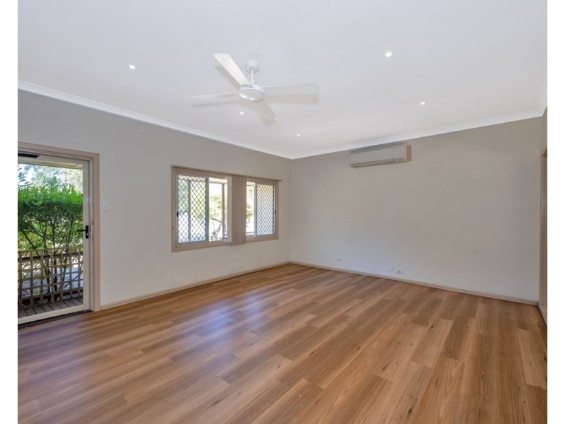 8 Munday Way, Medina WA 6167