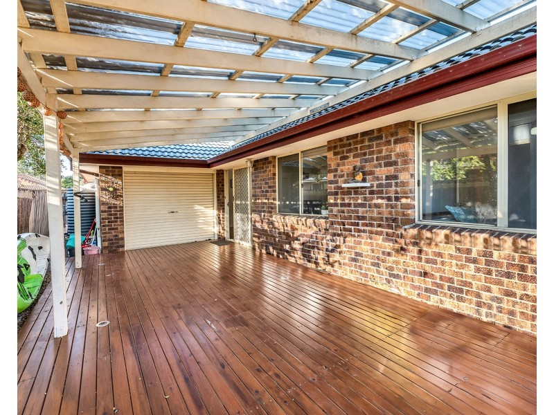 27 Manitoba Place, Wavell Heights QLD 4012