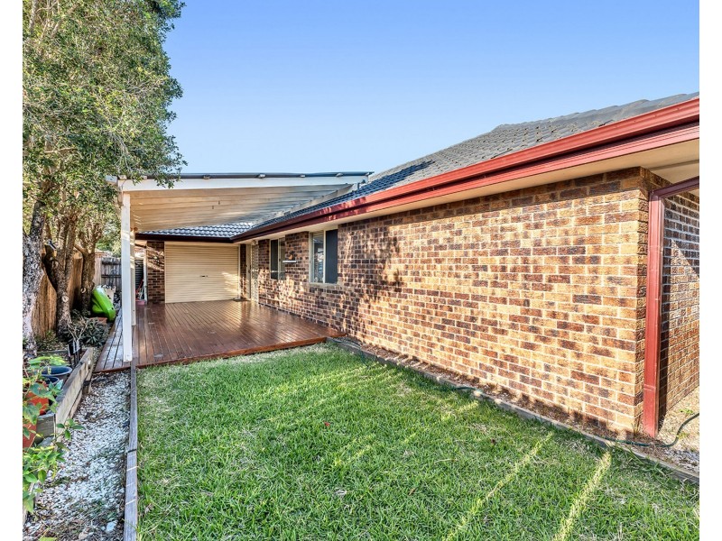 27 Manitoba Place, Wavell Heights QLD 4012