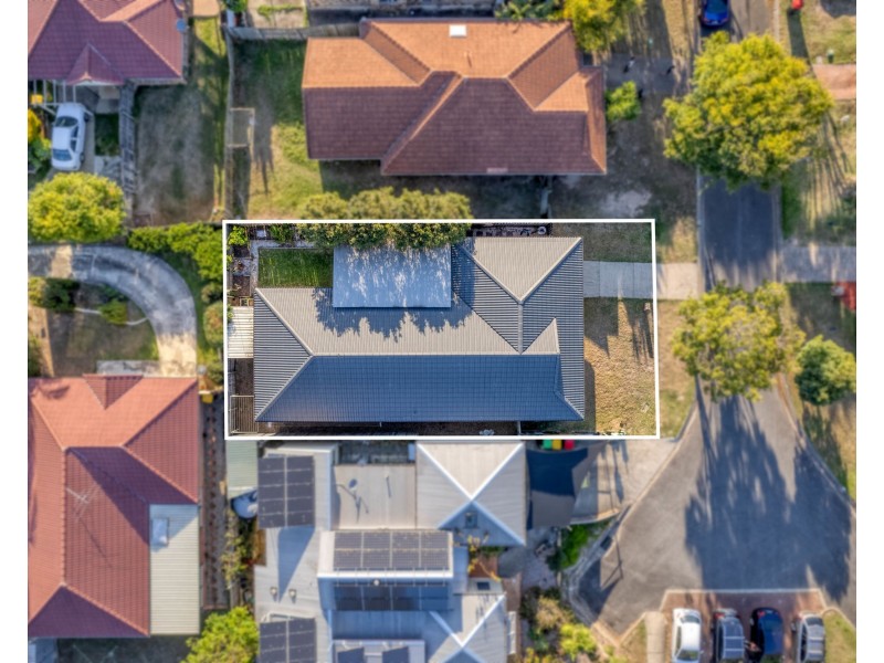 27 Manitoba Place, Wavell Heights QLD 4012