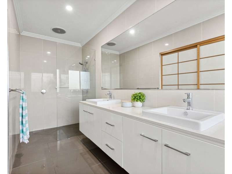 16 Lindfield Circuit, Noosaville QLD 4566