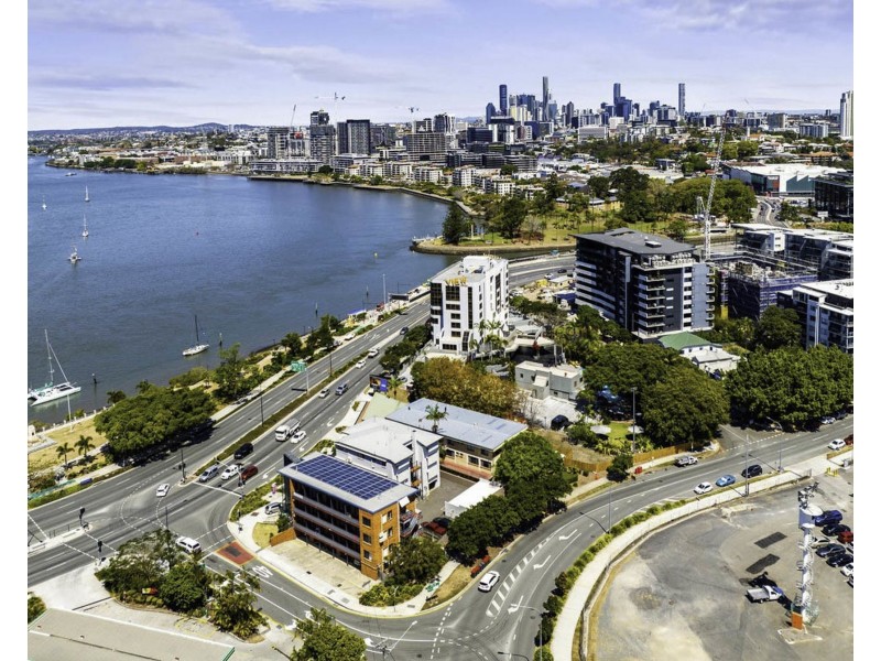 6/110 Kingsford Smith Drive, Hamilton QLD 4007