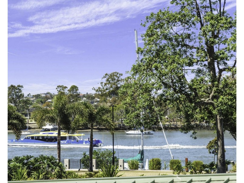 6/110 Kingsford Smith Drive, Hamilton QLD 4007