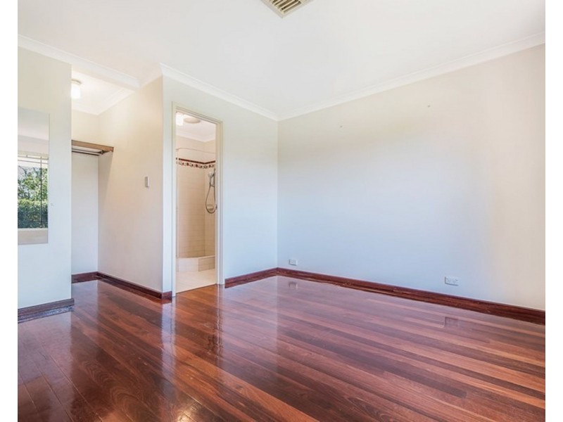22 TRITONIA RISE, Thornlie WA 6108