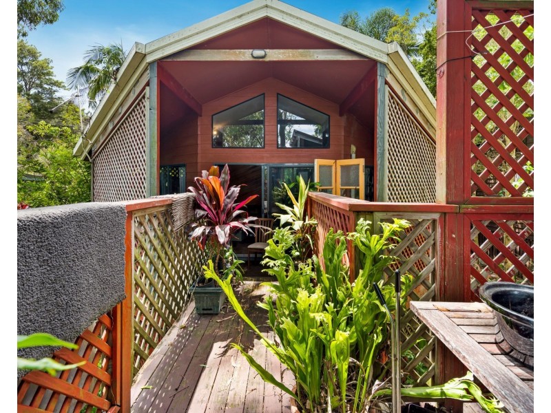 61 Pier Haven, Lamb Island QLD 4184
