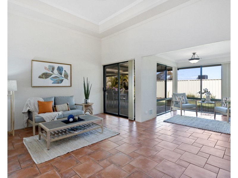 17 Halfpenny Chase, Iluka WA 6028