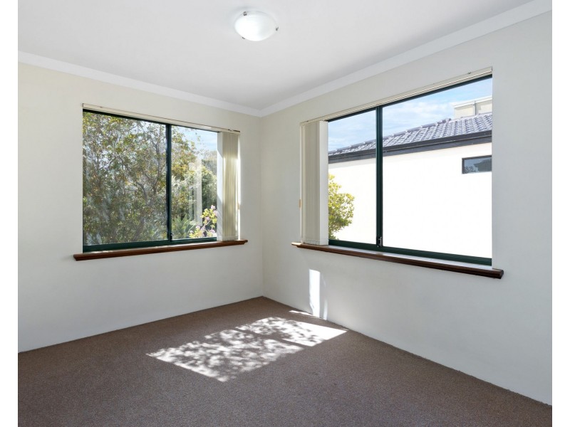 17 Halfpenny Chase, Iluka WA 6028