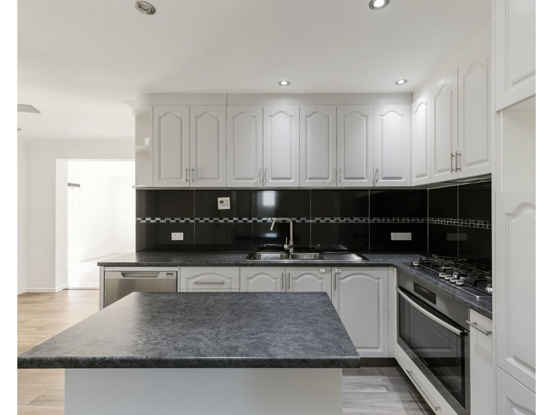 58 Cuthbertson Drive, Cooloongup WA 6168