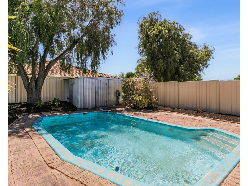 58 Cuthbertson Drive, Cooloongup WA 6168