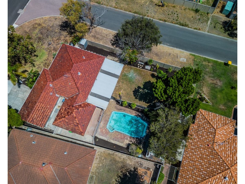 58 Cuthbertson Drive, Cooloongup WA 6168