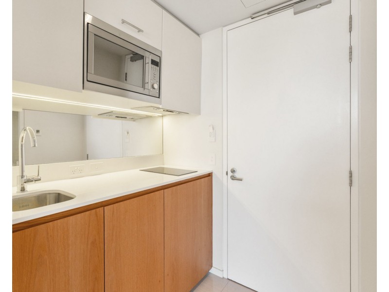 1904B/8 Adelaide Terrace, East Perth WA 6004