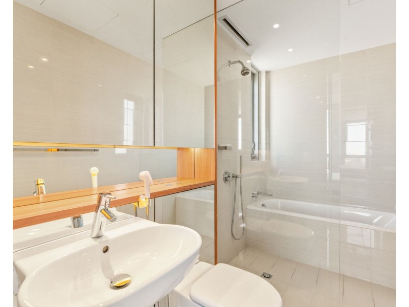 1904A/8 Adelaide Terrace, East Perth WA 6004