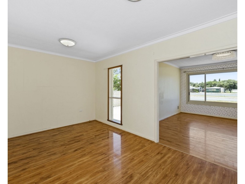 8 Centaurus Street, Rockingham WA 6168