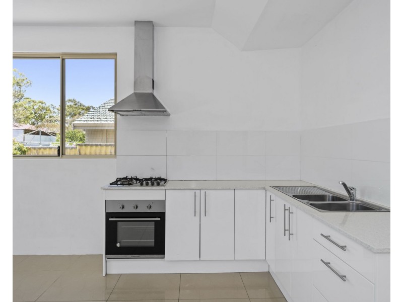 8 Centaurus Street, Rockingham WA 6168