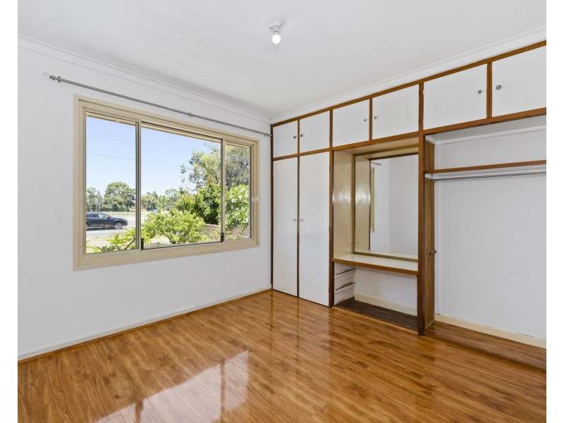 8 Centaurus Street, Rockingham WA 6168