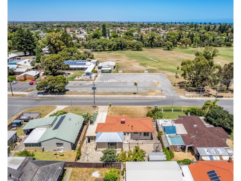 8 Centaurus Street, Rockingham WA 6168