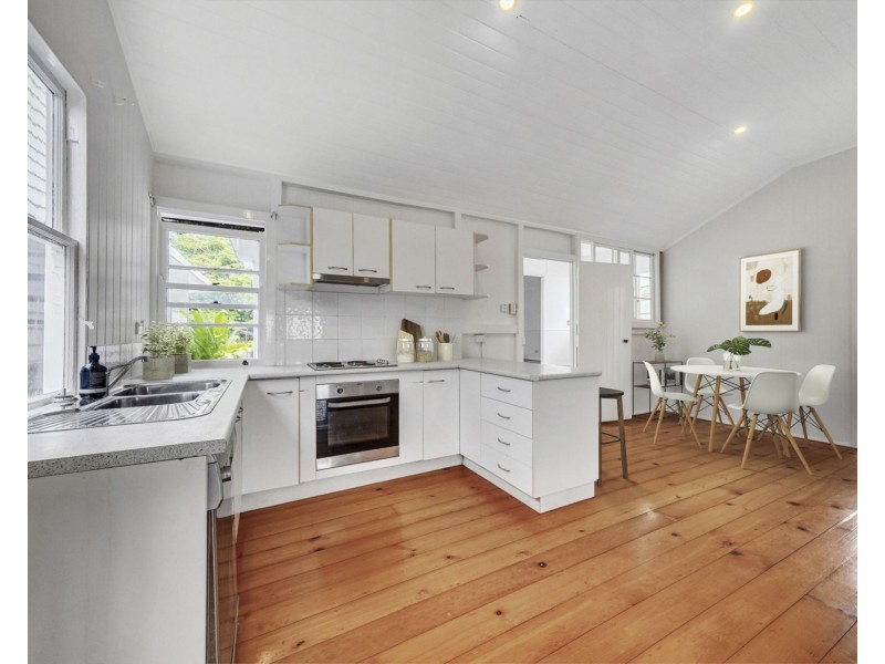16 Soudan Street, Toowong QLD 4066