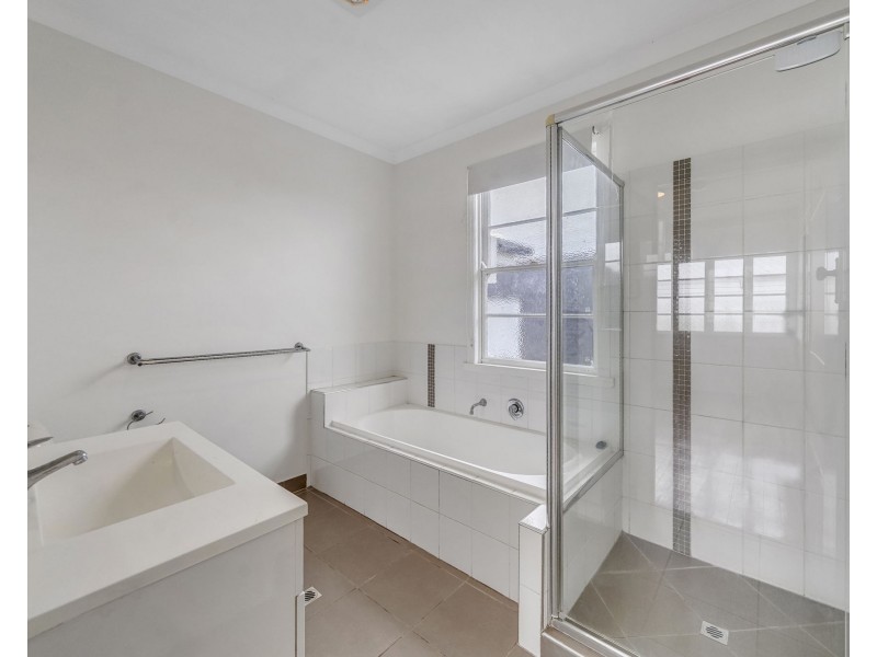 16 Soudan Street, Toowong QLD 4066