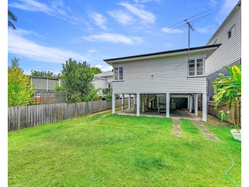 16 Soudan Street, Toowong QLD 4066