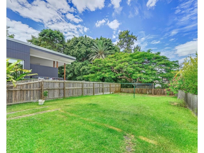 16 Soudan Street, Toowong QLD 4066